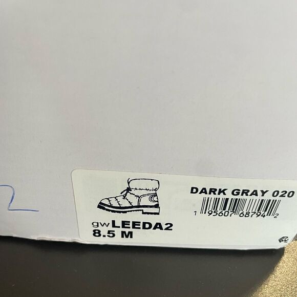 NWT Guess Women’s Leeda 2 Cold Weather Winter Snow Boots Gray Size 8.5 - Picture 8 of 9